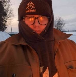 Meet your Posher, Kaleb